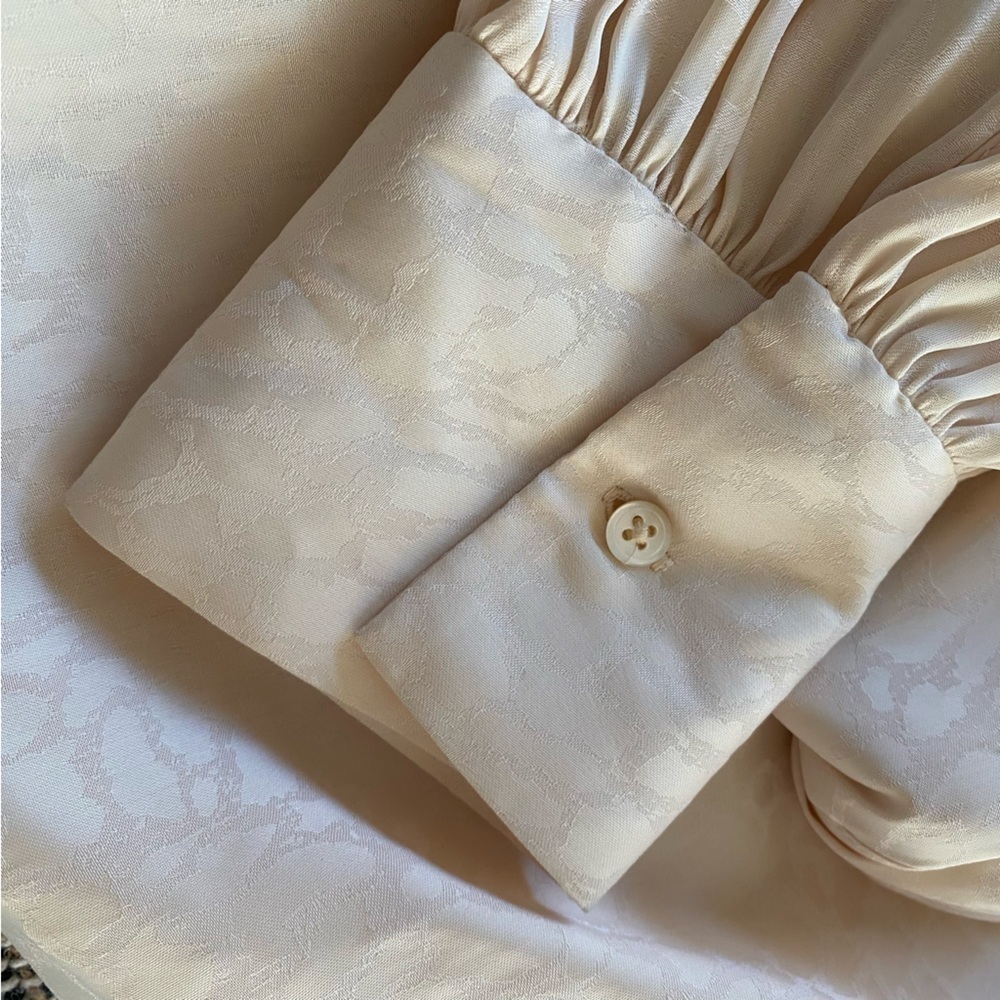 Ladaire Cream Satin Elara Snake Texture Satin Long Sleeve Mini Dress Medium - Picture 9 of 16